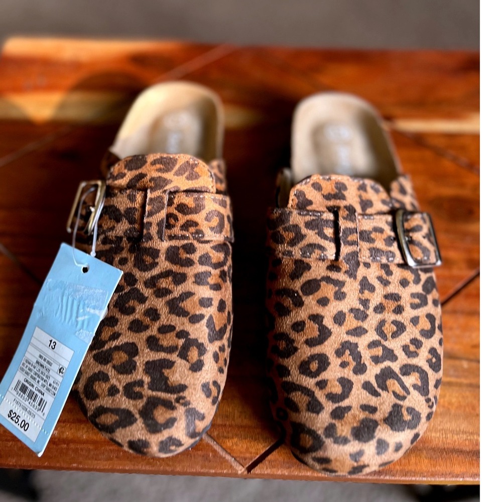 Cat & Jack Kids Tate Leopard Print Buckle Clogs Brown Animal Print Size 13 NEW